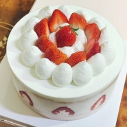 [배달] 쌍문역 빵집 🍞 딸기케이크가 맛있는 소확행 베이커리