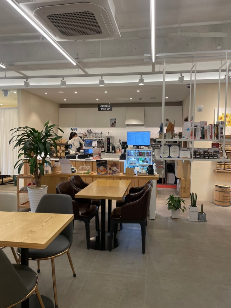 신갈역 근처 조용한 카페 'J.Bright 812' (노트북, 공부하기 좋은 카페) : 네이버 블로그