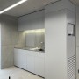 청담동 건축사무소 현장 - 스테인 상판으로 시공한 탕비실 /욕실장1,2,3,4: 제이비퍼니처
