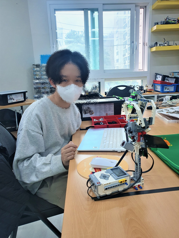 [EV3 Python] 반사광을 이용한 플라워 로봇 : 네이버 블로그