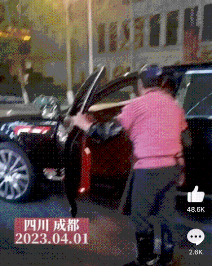 [영상] 벤틀리 타는 식당 이모 "집은 지루해"…중국서 화제