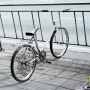 낯설음 광고 디자인 아이디어 _ 자전거 자물쇠 브랜드