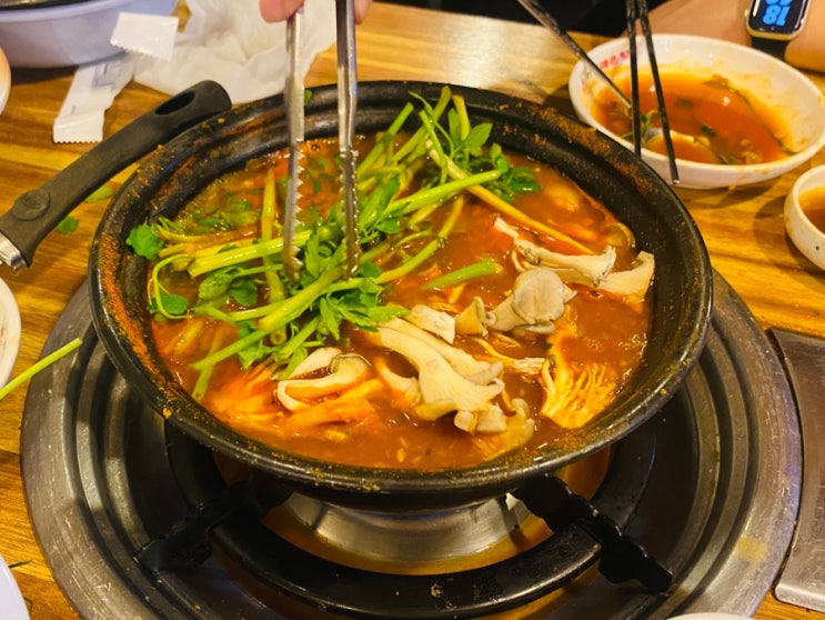 [여의도 맛집] 입짧은햇님이 사랑하는 가양칼국수버섯매운탕! 주차 평일 웨이팅 : 네이버 블로그