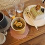 [행신동 카페] 현대적인 한옥에서 먹는 듯한 글루텐 프리 쌀케이크 맛집 카페 :: 무스 몽(Mousse Mong)