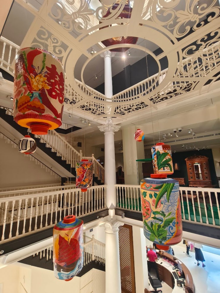싱가포르의 독특한 유산 - 페라나칸 박물관 (Peranakan Museum)