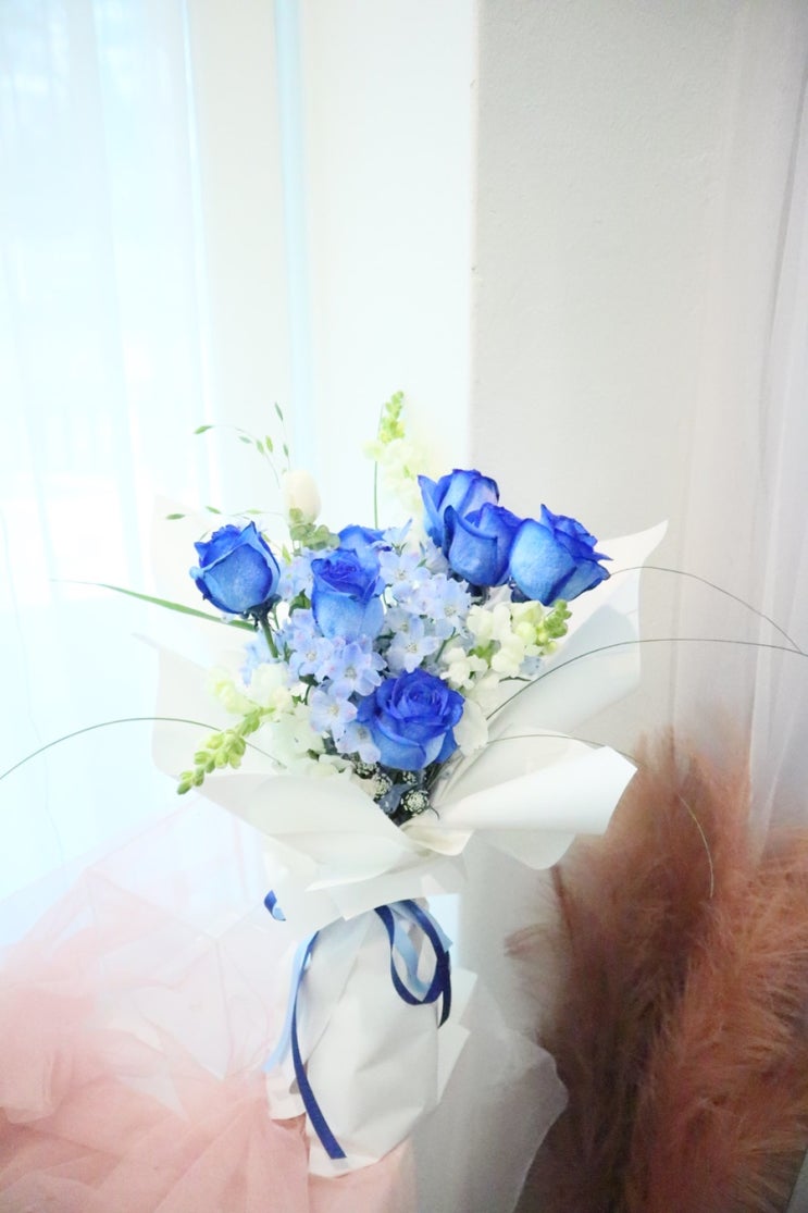 파랑장미 꽃다발은 플레르비플라워에서! 💙🤍 : 네이버 블로그