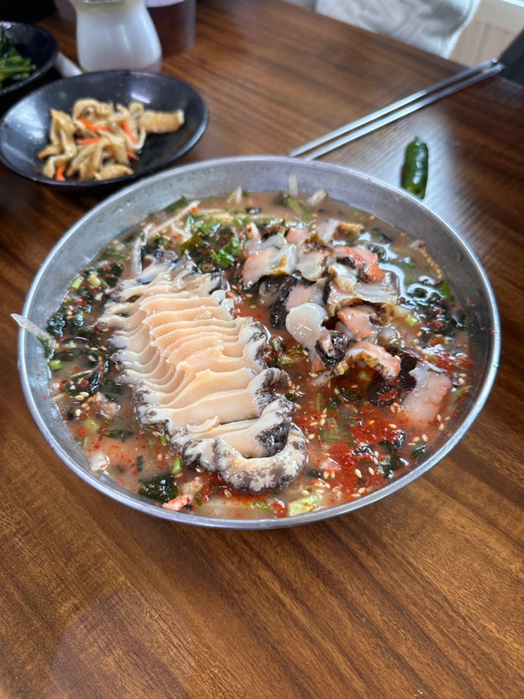 서귀포 남원 제주도 1등 물회집 공천포식당 전복죽, 전복뿔소라물회, 전복회덮밥 후기 추천 : 네이버 블로그