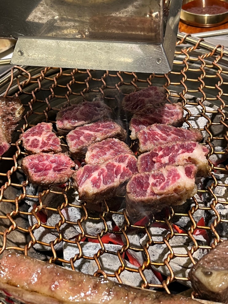 범계역 맛집 | 숯불 양대창 전문점 삼중대광 (대창, 특양, 우대갈비) : 네이버 블로그
