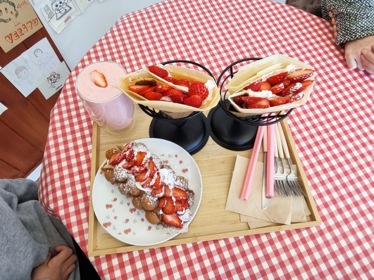 창원 크레페 딸기디저트가 맛있는 베리쥬