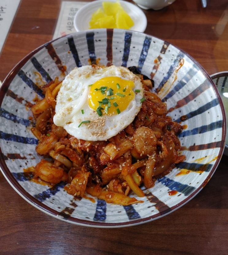 1년만에 다시 와본 학짬뽕에서 중화비빔밥과 탕수육 먹은 후기 : 네이버 블로그