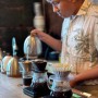 방콕 딸랏너이 마더로스터카페 2만원이 넘는 커피맛은?