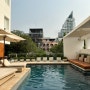 [방콕] 무계획 P들의 태국 여행 | 투 쓰리 어 홈리 호텔 후기, 방콕 나이쏘이 배달, 라인 맨 주문 방법, 바나나 클럽 마사지 (DAY2)