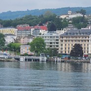 Lausanne을 경유하여 생수의 도시 Evian 왕래