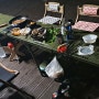 한스 캠핑의 포트리스 igt 테이블 하나로 장박 타프 아래 캠핑 모임 끝