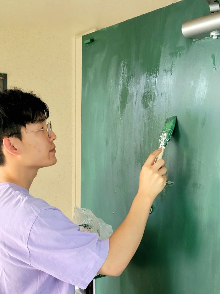 아파트 현관문 칠판페인트칠 젯소 셀프시공 무취로 당일 작업 : 네이버 블로그