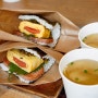 [후쿠오카 여행]하카타역 근천 간단하게 조식먹기 좋은 포크타마고오니기리