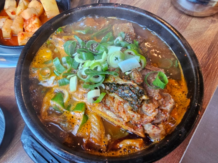 안성 공도 맛집 본가 왕뼈 감자탕  놀이방 식당 팜랜드 근처 맛집