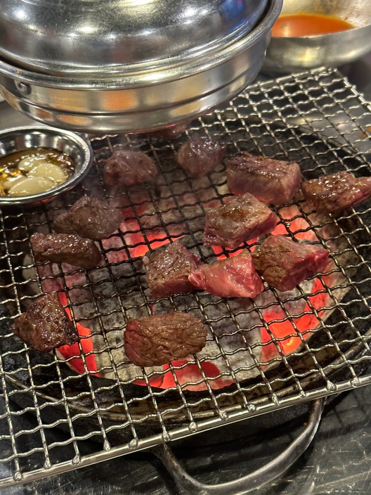 부산 중앙역 맛집, 웨이팅해서 먹는 돌쇠장작구이 : 네이버 블로그