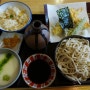 일본 교토 어느 백화점의 모밀 맛집에서 아침 겸 점심