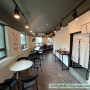 <카페작약(芍藥)> 로스터리 카페 roastery cafe 레트로스타일 성북천뷰 성북구청카페