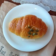 디저트 / 경기광주 더큰터제빵소 '단호박 소금빵'
