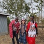 [케냐 여행 5] 마사이 마을 방문 / 마사이 생활 방식 엿보기, 전통 구슬 공예 배우기