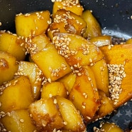 감자조림 잔멸치볶음 고추장찌개 장아찌 있는 저녁밥
