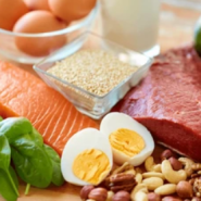 근육 성장을 위해서 단백질만 잘 먹으면 된다? 단백질 오해와 진실