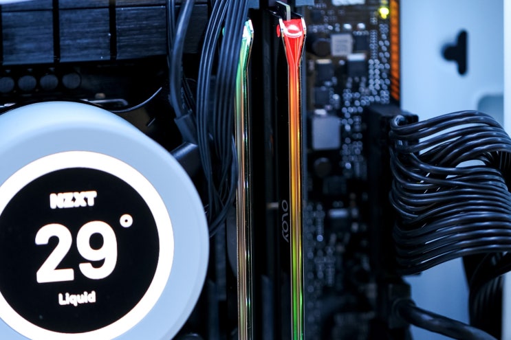램방열판 램오버 모두 갖춘 컴퓨터 메모리 욜로와이 OLOY DDR5 6400 32GB BLADE RGB RAM 후기 : 네이버 블로그