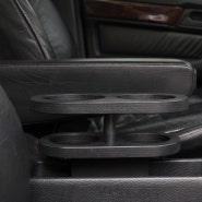 [한정판] BMW E34 전용 컵홀더 출시 l 전 사이즈 테이크아웃, 텀블러 사용 가능 l 브랜디 클래식 x 아울 프로젝트
