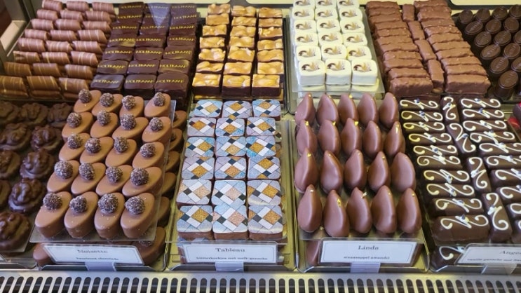 파티세리 홀트캄프 Patisserie Holtkamp: 1969년 개업, 암스테르담에서 크....