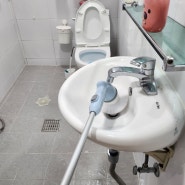 [오엘라] 화장실 청소가 쉬워지는 꿀템 네오스핀 무선 욕실청소기 추천 내돈내산 후기(더러움 주의)