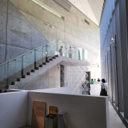 일본 안도타다오 건축가& 이세이 미야케 건물 도쿄 디자인사이트 전시회