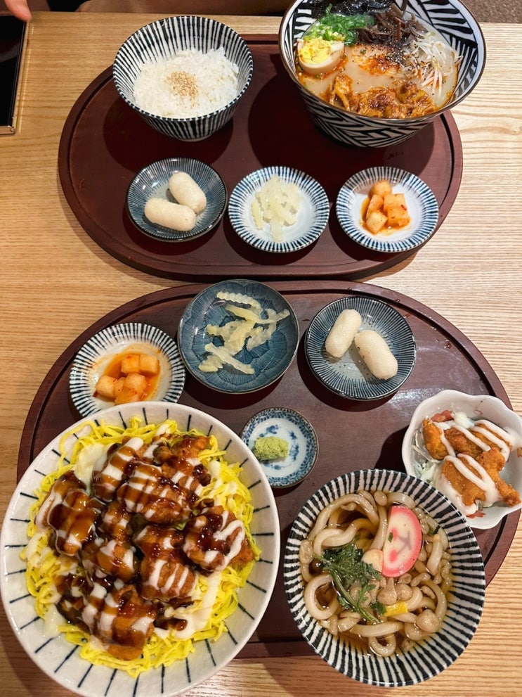 [홍대맛집] 치킨마요덮밥+소곱창라멘이 맛있는 덮밥 맛집 ‘핵밥’ 생생후기 : 네이버 블로그