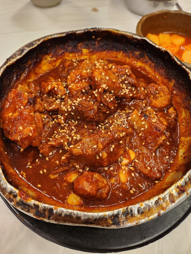 찐한 맛의 양푼이 갈비찜이 일품인! 경주 로컬 맛집, 충효동 달구지 수육국밥 : 네이버 블로그
