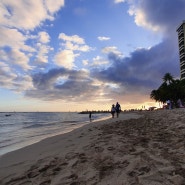 하와이 와이키키 해변 중심가 밤풍경. 로얄하와이안 호텔