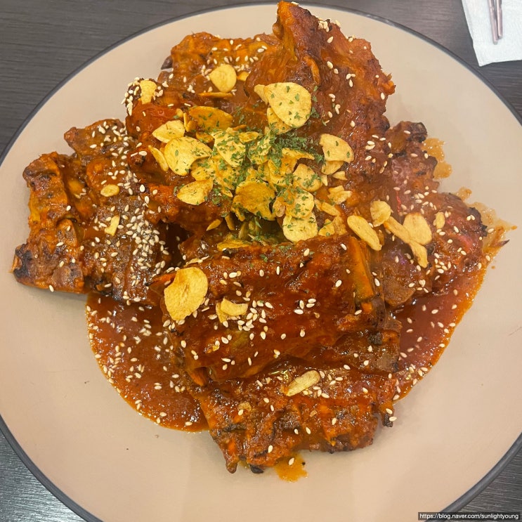 숯불 뼈 구이 핫뼈감자탕 본점 