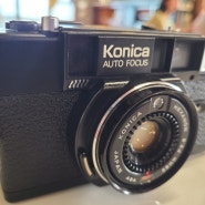 [판매완료]두번째 코니카 c35 af2 필름카메라
