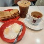 [🇸🇬 싱가포르 맛집투어] 정말 유명한 곳이지만, 꼭 한번 가볼만한 가성비 좋고 간편한 아침식사, 야쿤 카야토스트
