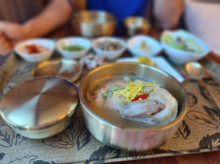 산모식단,삼계탕,반찬,산후조리식