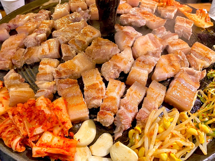 화성 향남 맛집 두오즈 김치찌개와 삼겹살 그리고 카페