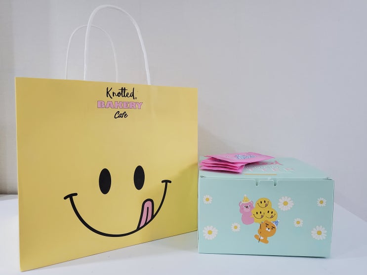 노티드 도넛 Knotted Bakery Cafe : 네이버 블로그