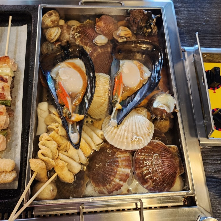 [일산 맛집] 무한리필로 즐기는 조개구이 & 조개찜 맛집_고기는 옆에서 거들뿐_왕십리조개창고 일산점 : 네이버 블로그