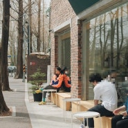 양재천 카페거리 벚꽃 뷰 MOHO 모호