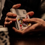 포커가 도박으로 느껴진다면 주식을 하지 않는게 좋다 - 주식시장에서 좋은 결정을 하기 어려운 이유