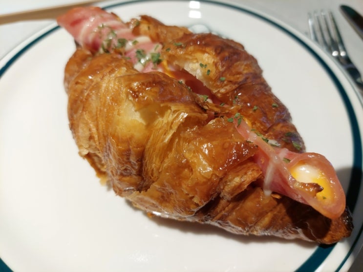 부산중앙동카페 아덴블랑제리 부산중앙동점 방문기 : 네이버 블로그