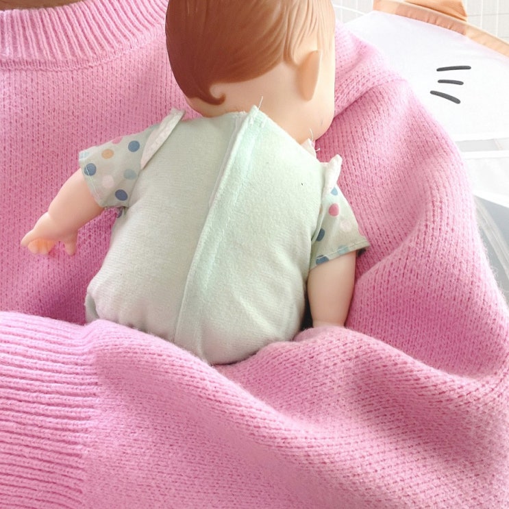 아기 신생아 트림 시간 언제까지 시키기 신생아 트름 나오는법 시키는법 자세 : 네이버 블로그