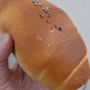 제주공항 용두암 근처 커피와 빵, 섭씨제주 소금빵에 아메리카노~