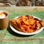 [신사동] 투아투아 - 마치 프랑스 남부 어느 시골마을에 있는 빵집에 온 듯한 기분이 드는 압구정로데오역 베이커리카페