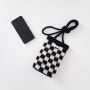 [코바늘] 다이소 가방 바닥으로 만든 체커보드 패턴 스마트폰 백 - 온라인 뜨개 공방 유리별 핸드메이드